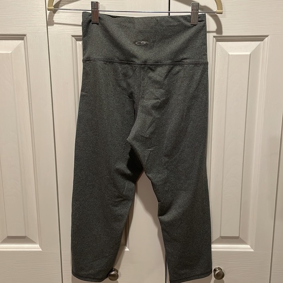 C9 by Champion Duo Dry Gray Capri Leggings - Picture 2 of 4